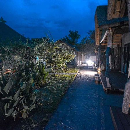 African Excursions Guest House Khwai Extérieur photo
