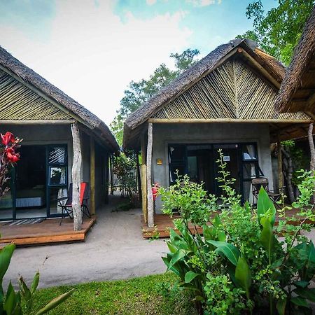 African Excursions Guest House Khwai Extérieur photo