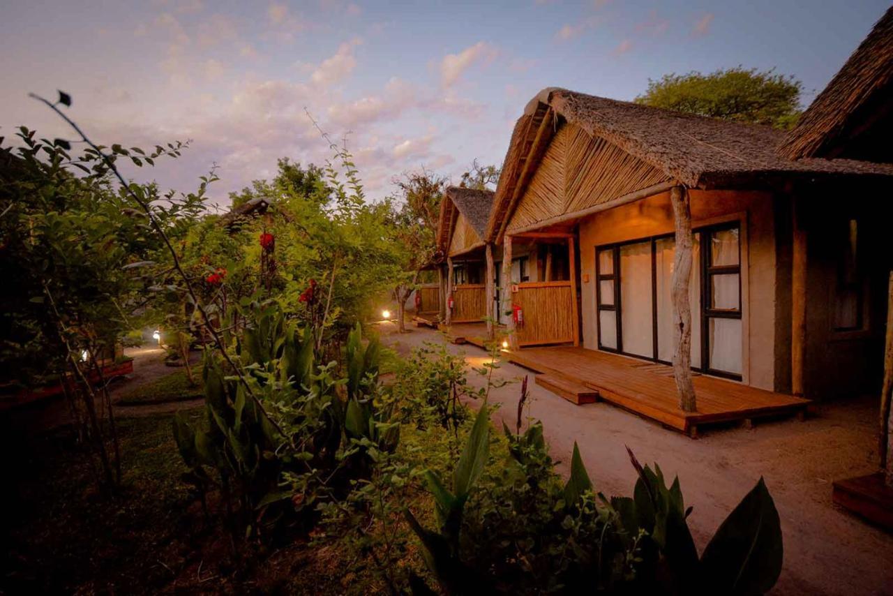African Excursions Guest House Khwai Extérieur photo