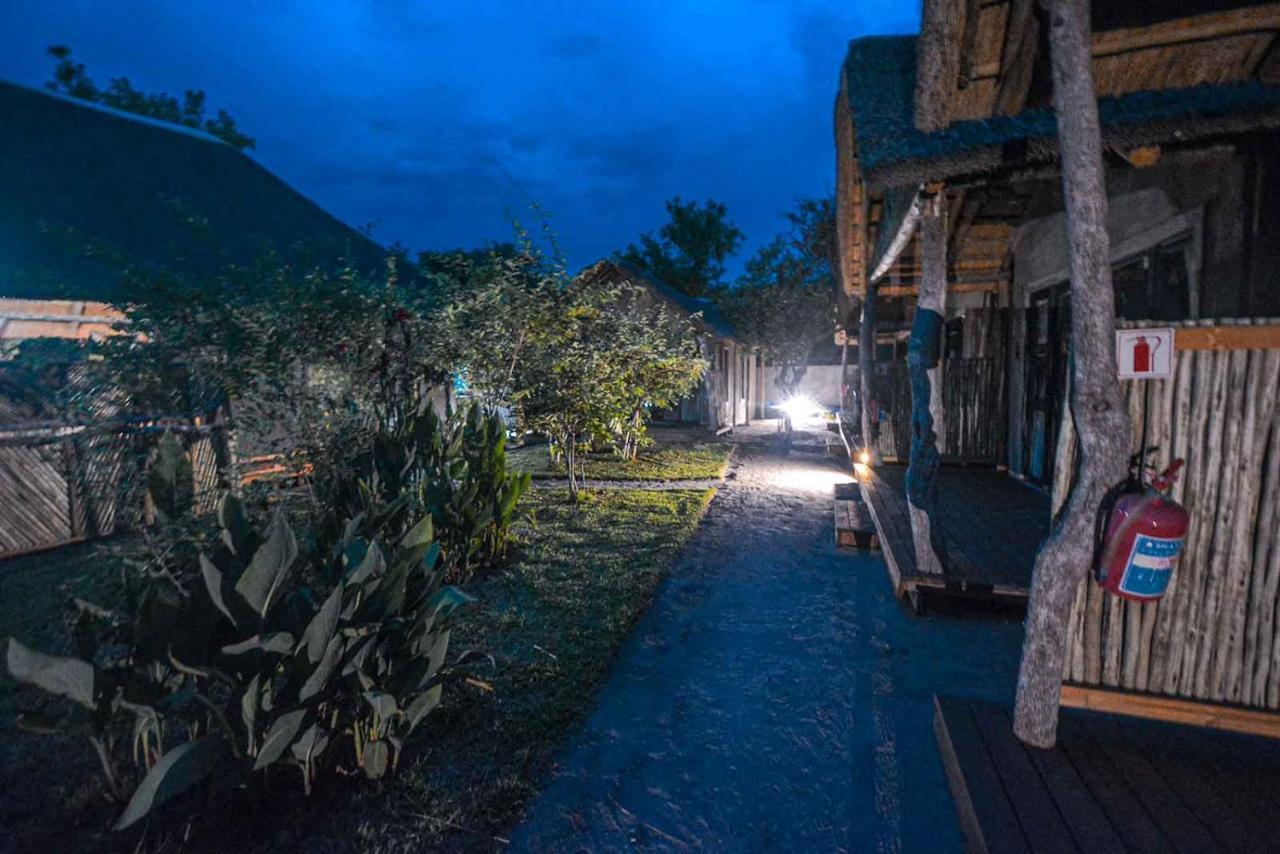 African Excursions Guest House Khwai Extérieur photo