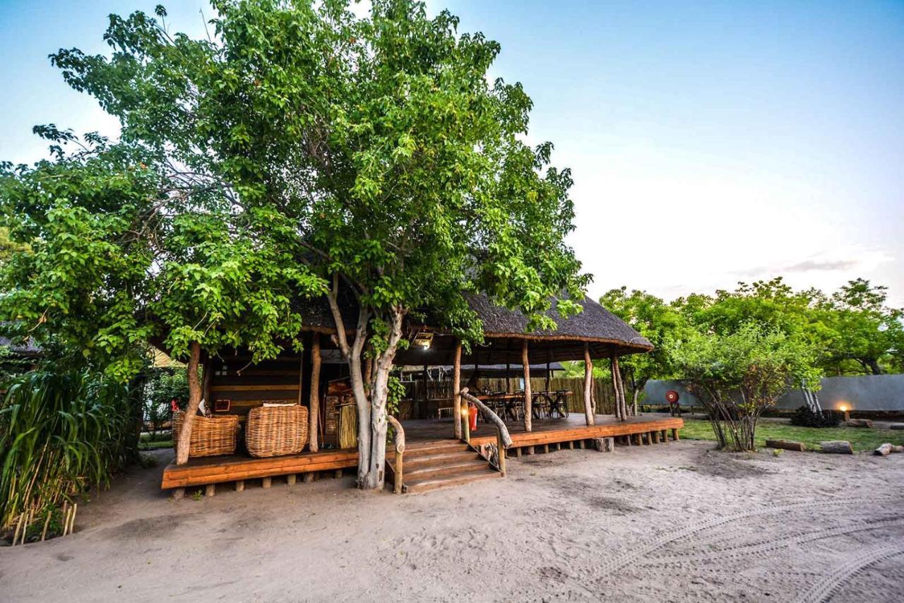 African Excursions Guest House Khwai Extérieur photo