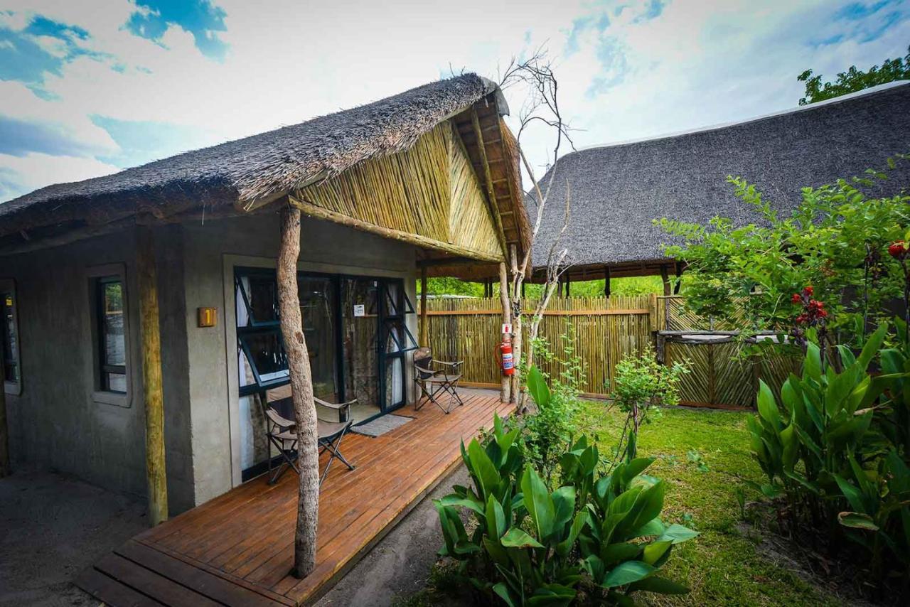 African Excursions Guest House Khwai Extérieur photo
