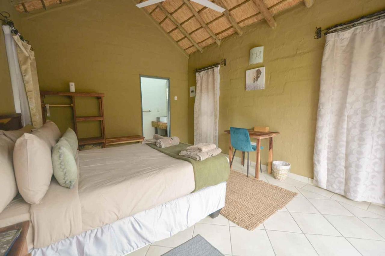 African Excursions Guest House Khwai Extérieur photo