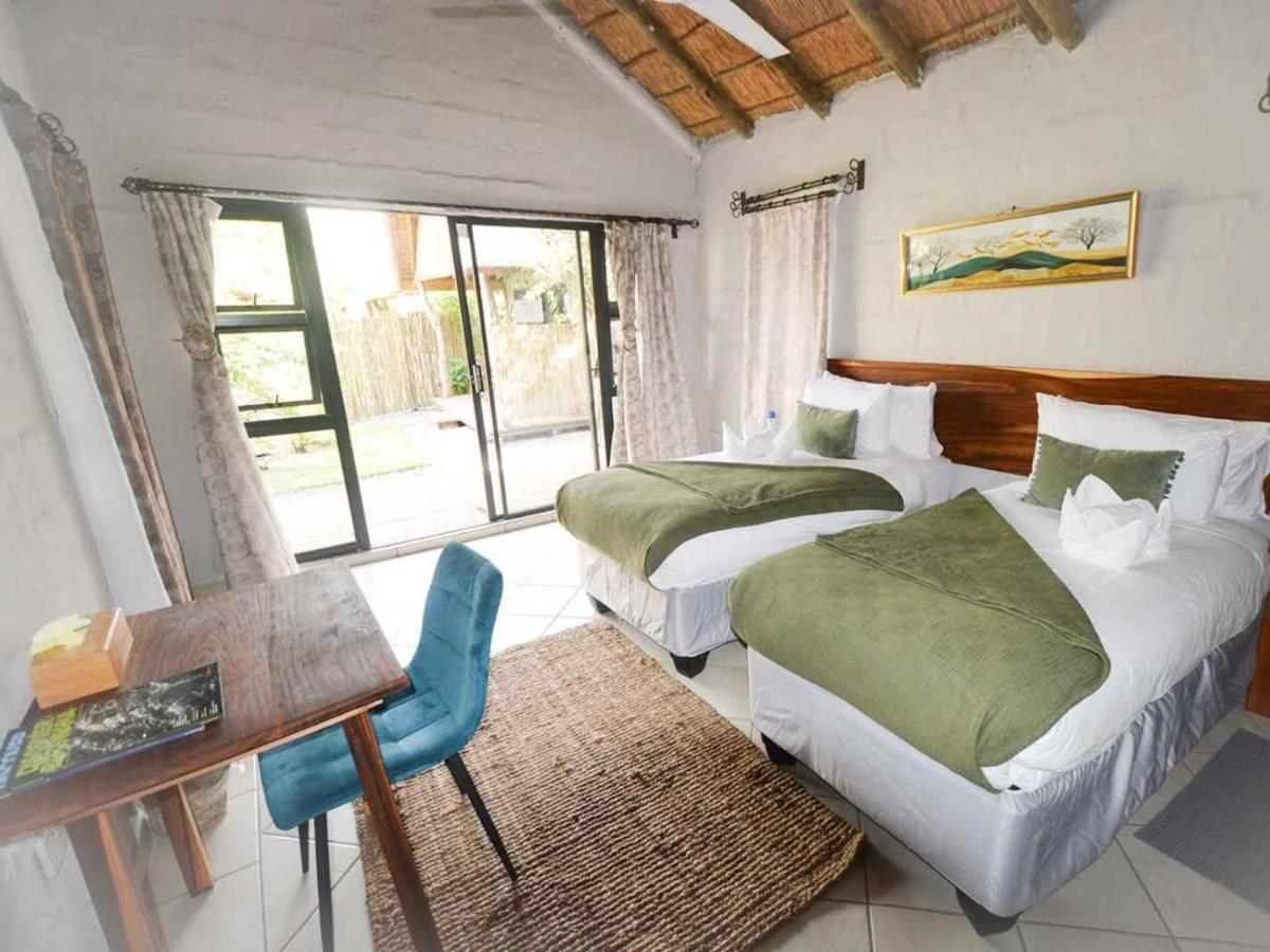 African Excursions Guest House Khwai Extérieur photo