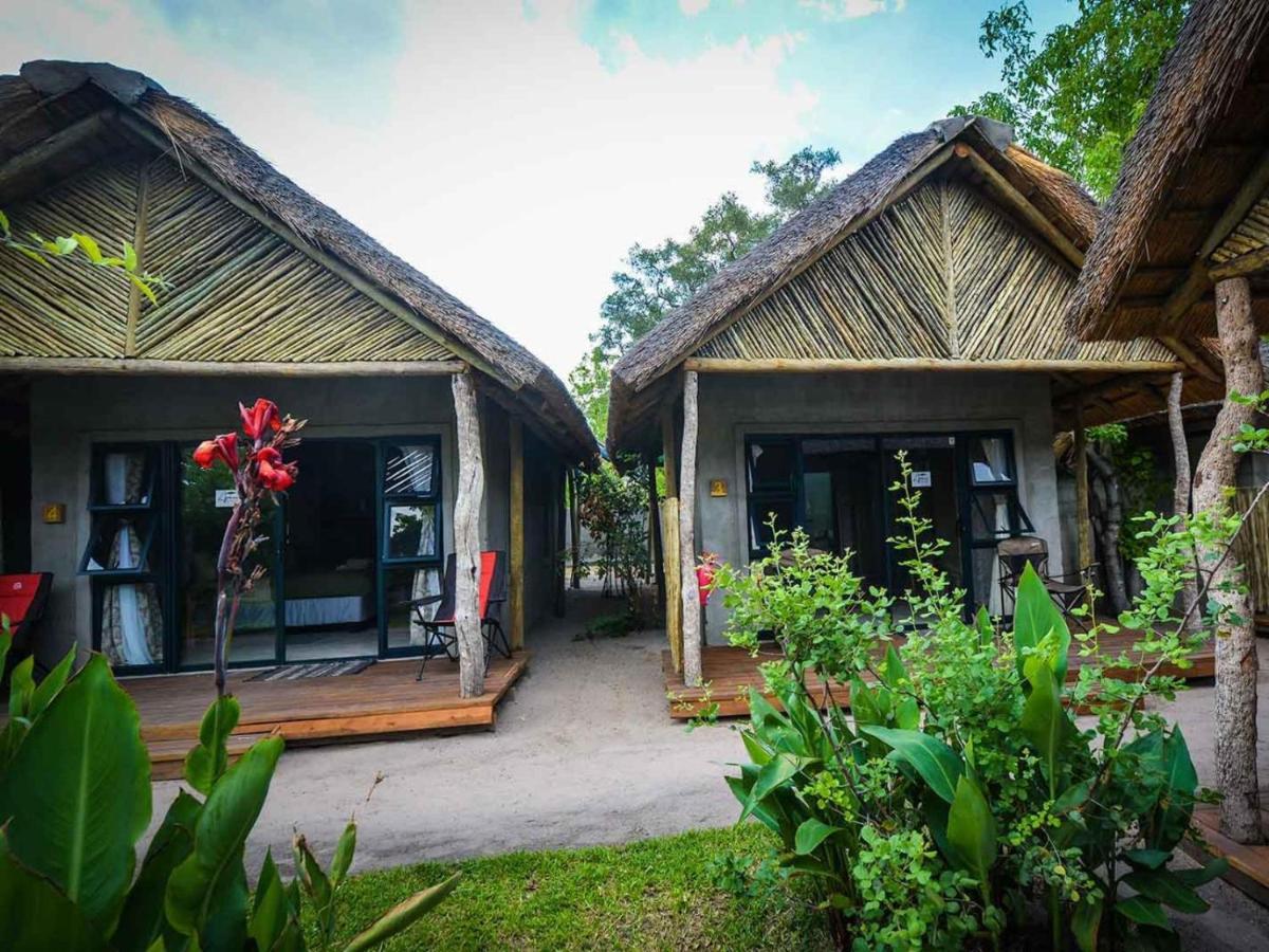African Excursions Guest House Khwai Extérieur photo