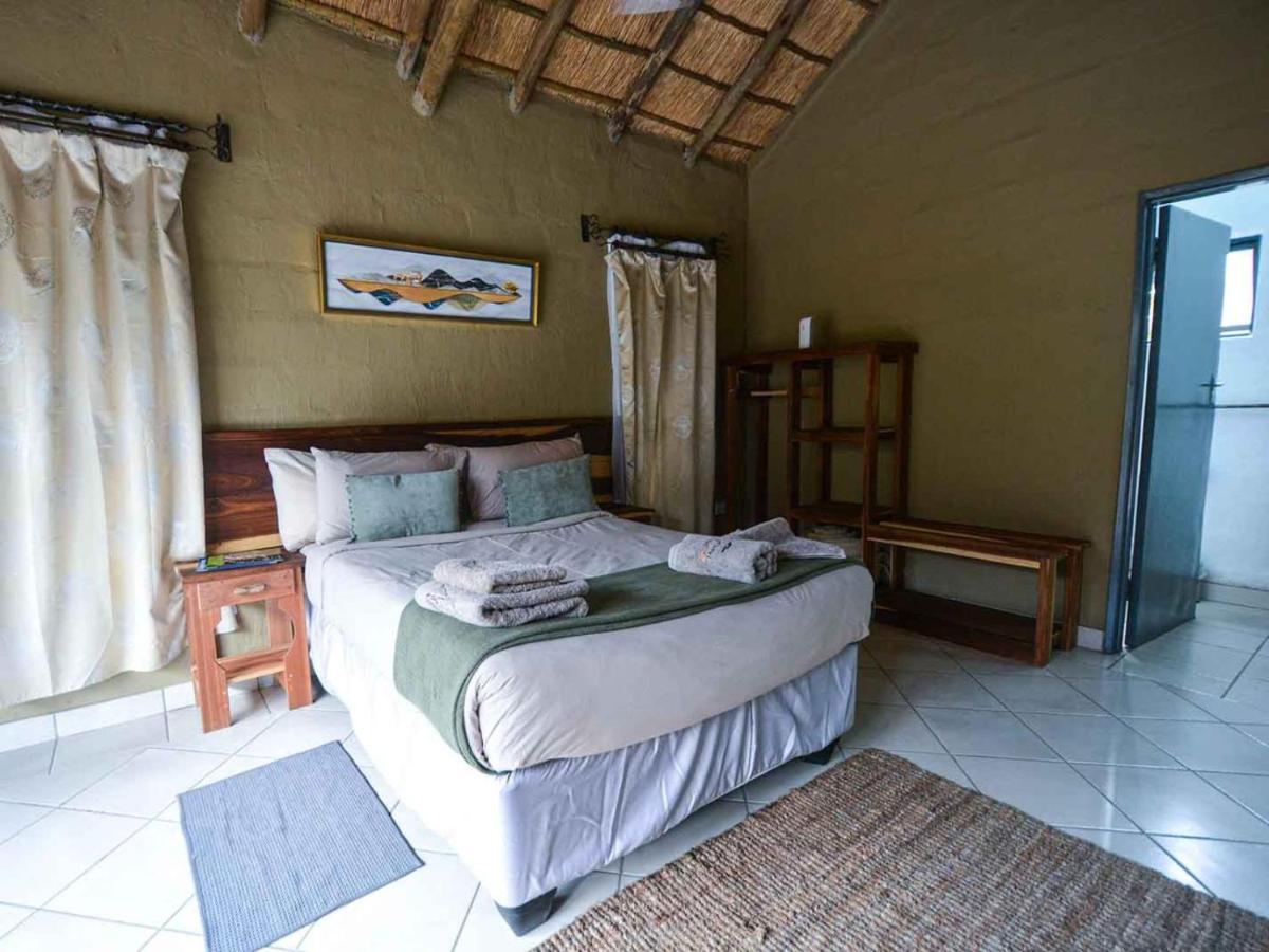 African Excursions Guest House Khwai Extérieur photo